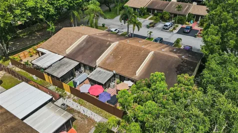 10311 Laurel Court Pembroke Pines FL 33026
