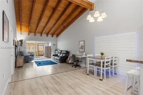 10311 Laurel Court Pembroke Pines FL 33026