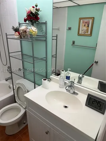 Lauderdale Lakes FL 33313