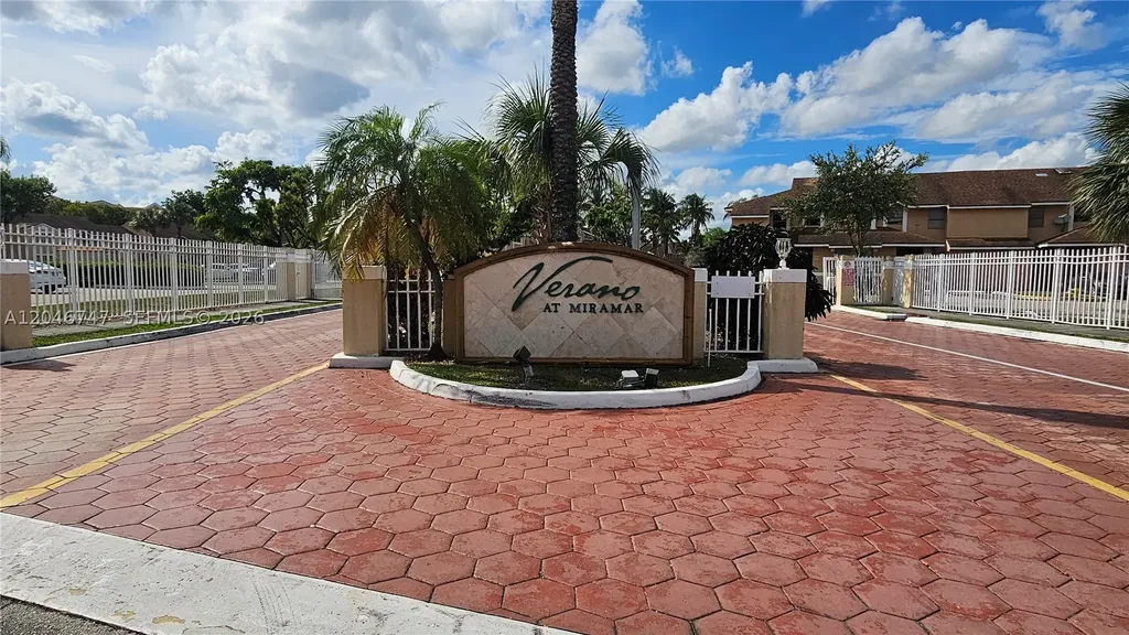 8039 SW 21st Court Miramar FL 33025
