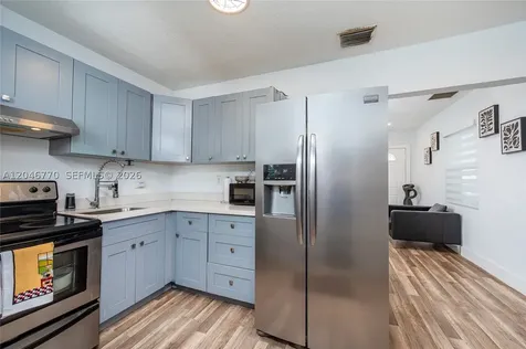 2371 NW 85th Street Miami FL 33147