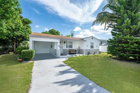 2371 NW 85th Street Miami FL 33147