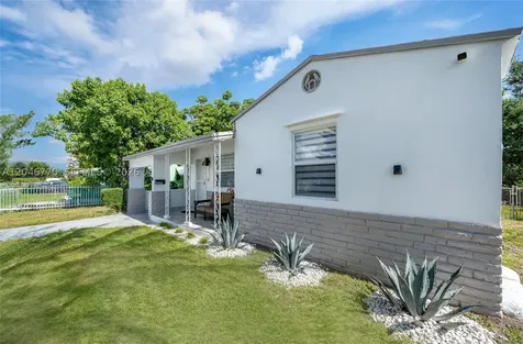 2371 NW 85th Street Miami FL 33147