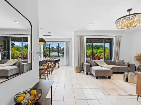 4482 Silverwood Lane S Oakland Park FL 33309