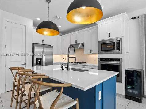 4482 Silverwood Lane S Oakland Park FL 33309