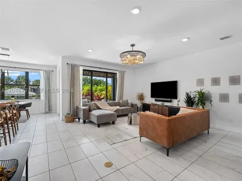 4482 Silverwood Lane S Oakland Park FL 33309