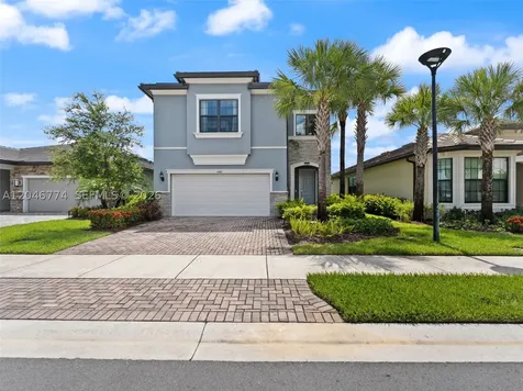 4482 Silverwood Lane S Oakland Park FL 33309
