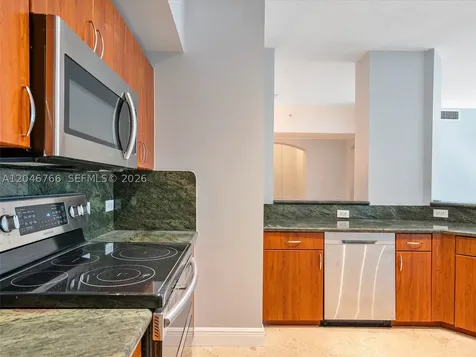 9172 Collins Avenue Surfside FL 33154