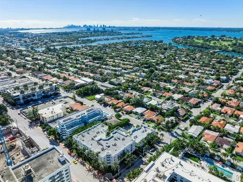 9172 Collins Avenue Surfside FL 33154
