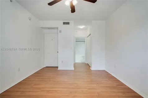 6851 SW 44th Street Miami FL 33155