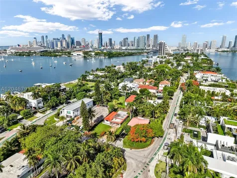 1500 NE 13th Place Miami FL 33139