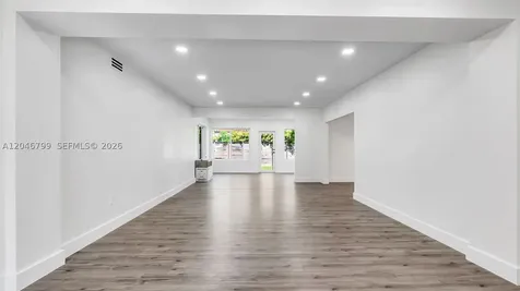 1500 NE 13th Place Miami FL 33139
