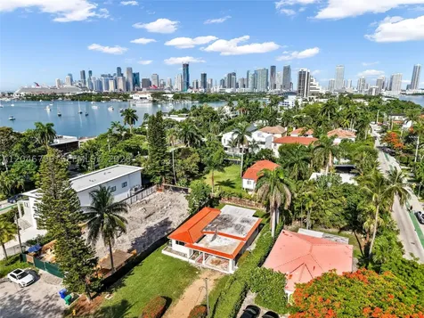 1500 NE 13th Place Miami FL 33139