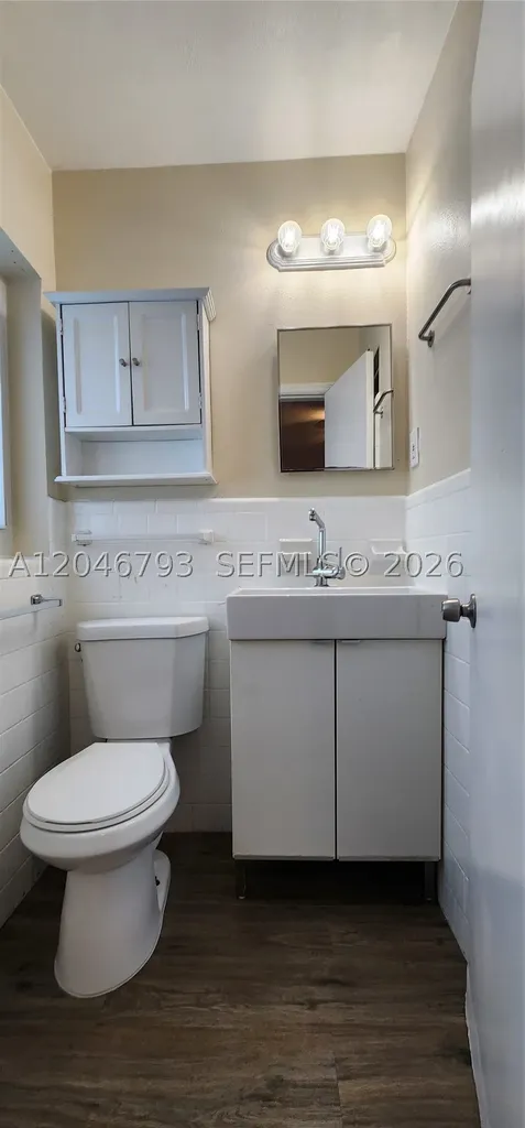 2214 N 25th Avenue Hollywood FL 33020