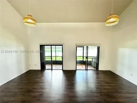 4245 S Pine Island Road Davie FL 33328