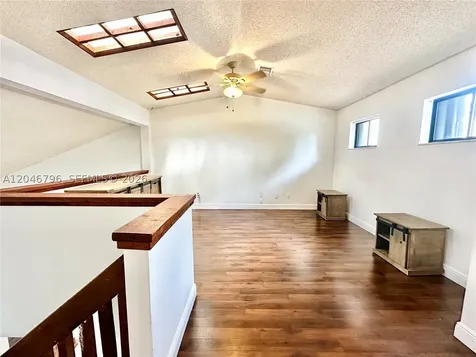 4245 S Pine Island Road Davie FL 33328