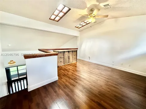 4245 S Pine Island Road Davie FL 33328