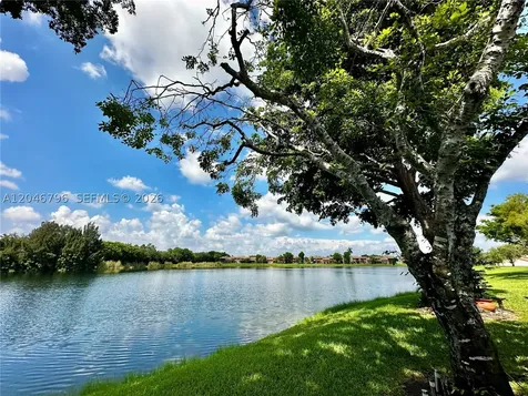4245 S Pine Island Road Davie FL 33328