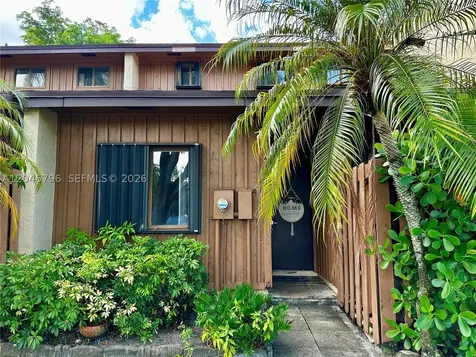 4245 S Pine Island Road Davie FL 33328