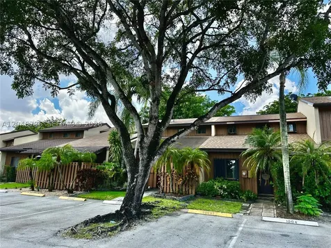 4245 S Pine Island Road Davie FL 33328