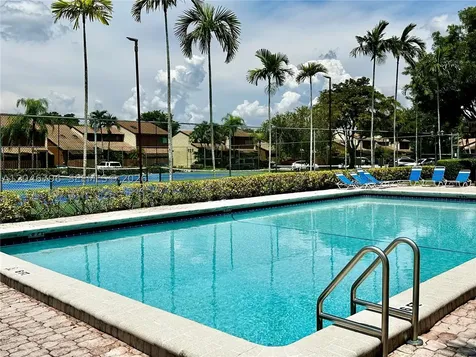 4245 S Pine Island Road Davie FL 33328