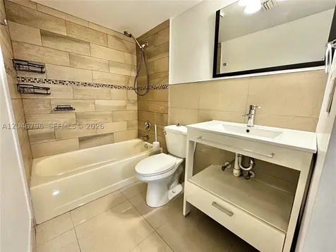 4245 S Pine Island Road Davie FL 33328