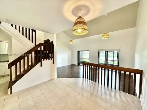 4245 S Pine Island Road Davie FL 33328