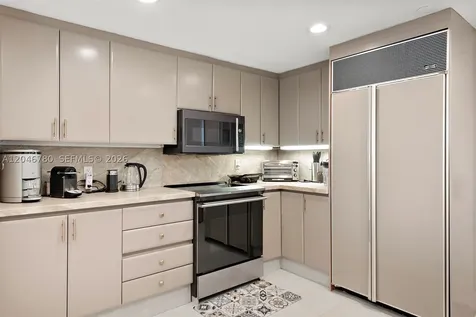 9595 Collins Avenue Surfside FL 33154