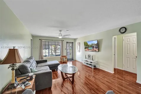 206 SE 3rd Street Dania Beach FL 33004