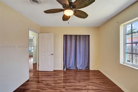 206 SE 3rd Street Dania Beach FL 33004