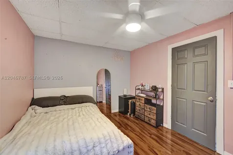 206 SE 3rd Street Dania Beach FL 33004