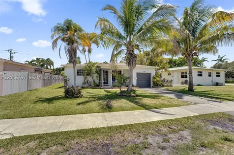 206 SE 3rd Street Dania Beach FL 33004