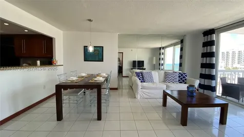 401 Ocean Drive Miami Beach FL 33139