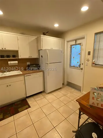 330 SE 2nd Street Hallandale Beach FL 33009