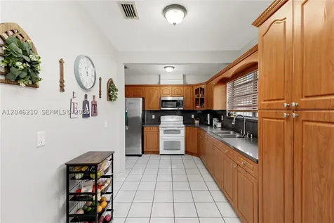2818 SW 2nd Street Miami FL 33135