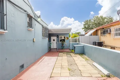 2818 SW 2nd Street Miami FL 33135
