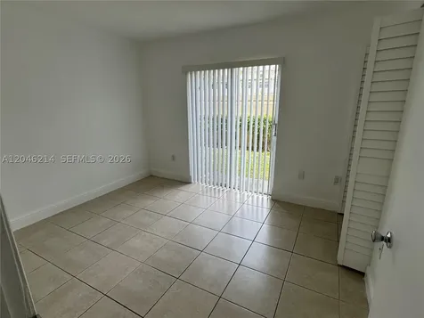 8695 NW 6th Lane Miami FL 33126