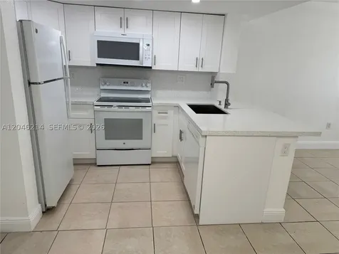 8695 NW 6th Lane Miami FL 33126