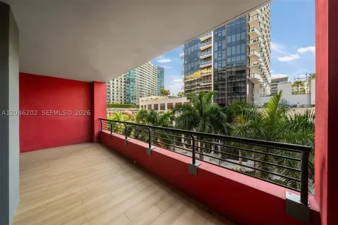 90 NE 32nd Miami FL 33127
