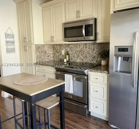 7100 NW 173rd Drive Hialeah FL 33015