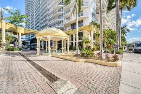 7601 E Treasure Drive North Bay Village FL 33141