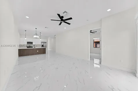 1812/1814 NE 8th Place Cape Coral FL 33909