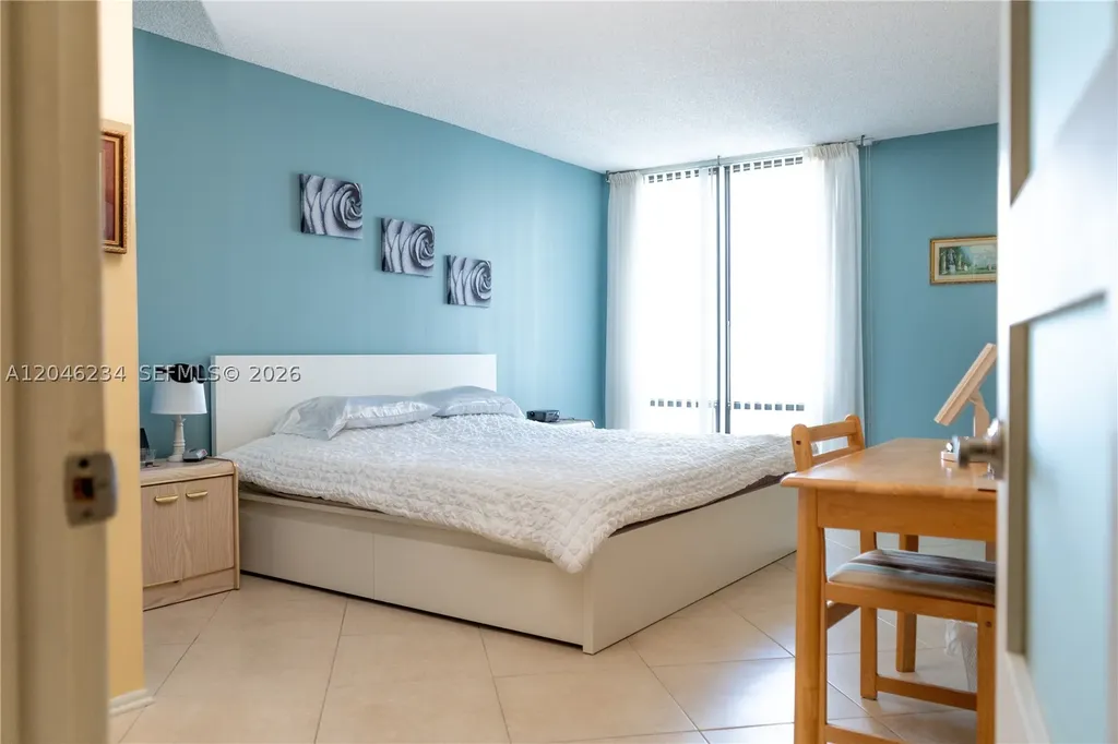 1600 S Ocean Drive Hollywood FL 33019