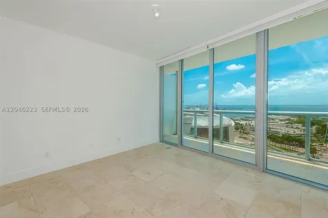 888 Biscayne Boulevard Miami FL 33132