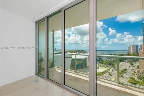 888 Biscayne Boulevard Miami FL 33132
