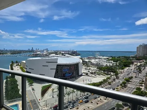 888 Biscayne Boulevard Miami FL 33132