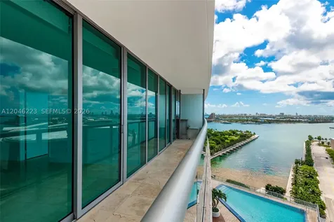 888 Biscayne Boulevard Miami FL 33132