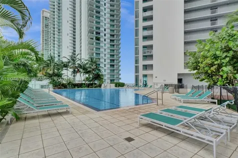 888 Biscayne Boulevard Miami FL 33132