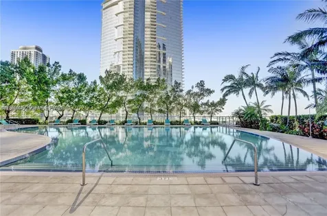888 Biscayne Boulevard Miami FL 33132