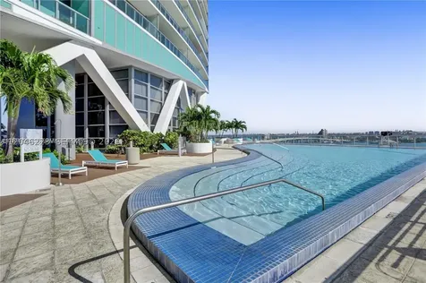 888 Biscayne Boulevard Miami FL 33132